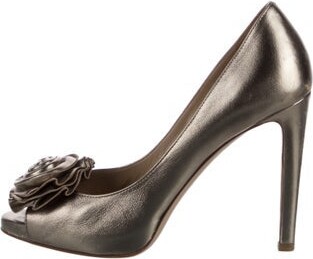 Valentino Rockstud Accents Leather Pumps
