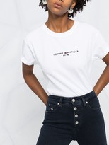 Thumbnail for your product : Tommy Hilfiger logo print T-shirt