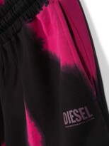 Thumbnail for your product : Diesel Kids Ponna straight-leg shorts