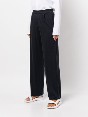 Majestic Filatures Relaxed Pleat-Detail Straight-Leg Trousers