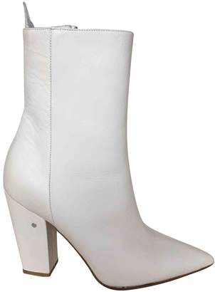 laurence dacade white boots