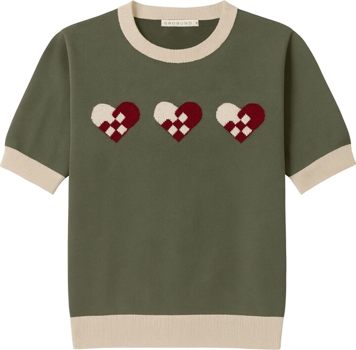 Grobund Alva Tee - The Green One With Christmas Hearts