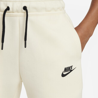 Nike Sportswear Tech Fleece Big Kids' (Boys') Pants in White