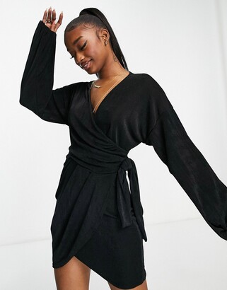 https://img.shopstyle-cdn.com/sim/c5/3e/c53eba1129d05b7c5d19b2c6429d2d26_xlarge/asos-design-slinky-wrap-blouson-sleeve-dress-in-black.jpg