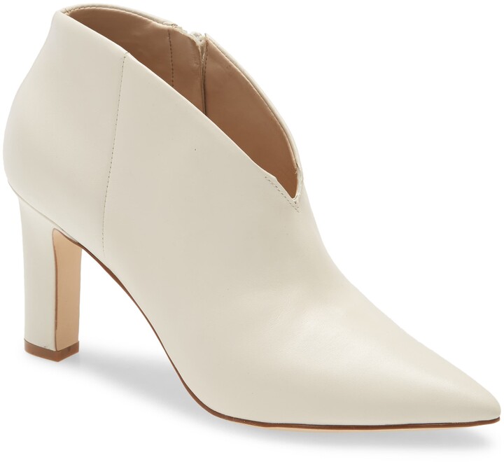 viana pointed toe bootie