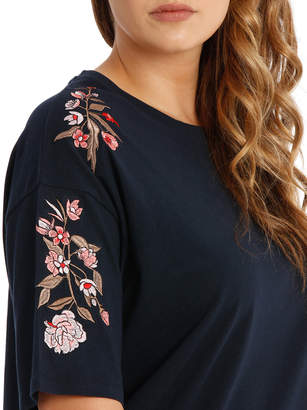 Embroidered Tee 16PR3106/W
