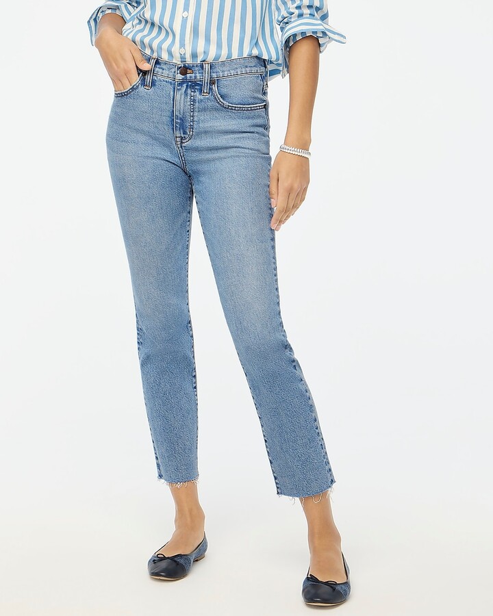 Petite essential straight jean in all-day stretch