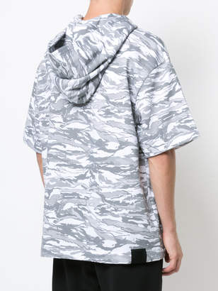 Puma x XO camouflage print short sleeve hoodie