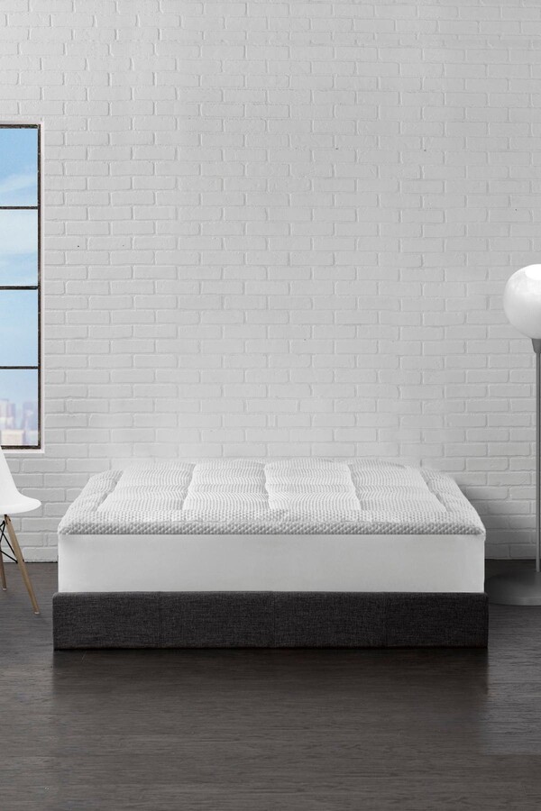 Ella Jayne Home Arctic Chill Super Cooling Queen Mattress Topper