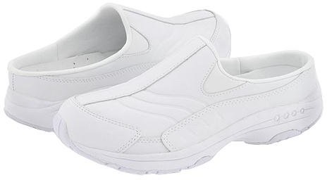 easy spirit women's slip ons