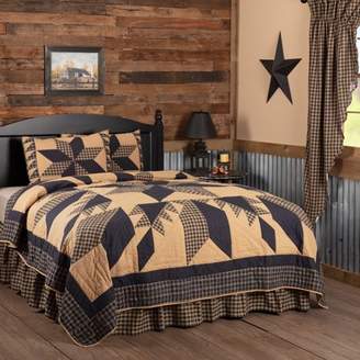 Ashton & Willow Country Black Country Bedding Lansing Black Cotton Pre-Washed Patchwork Star Queen Quilt Set (Quilt, Sham)