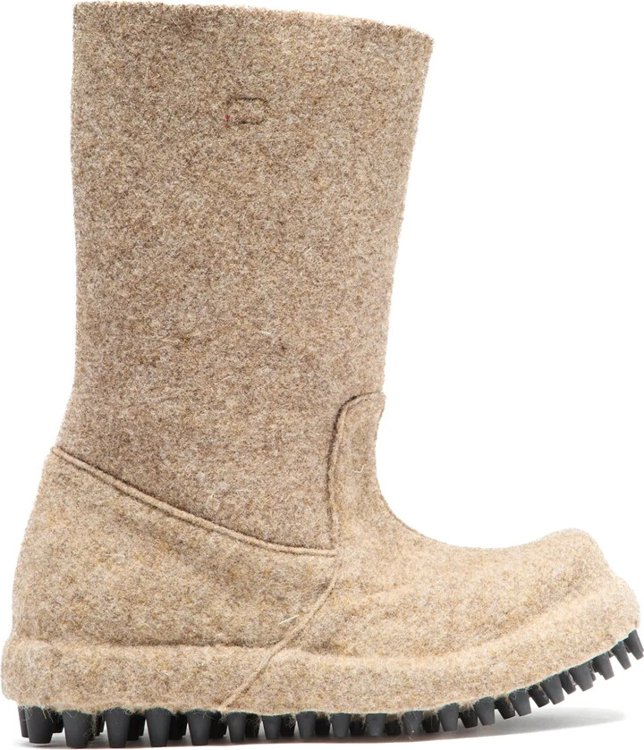 424 Butcher felt boots