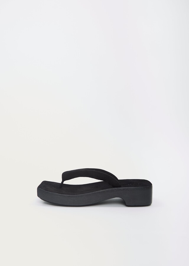 Suede Zori Clog