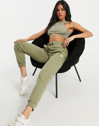 adidas essential slim pants