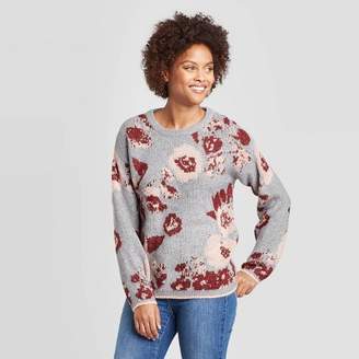 https://img.shopstyle-cdn.com/sim/c6/b2/c6b249200a6de024a8daa44b6cf2dfa5_xlarge/womens-floral-print-crewneck-pullover-sweater-knox-rosetm-gray.jpg