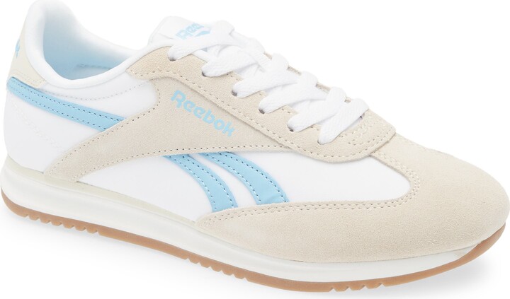 World 70 Sneaker