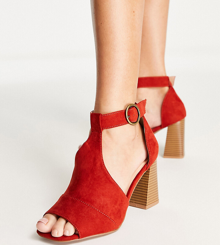 large and wide womens shoes