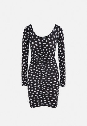 Missguided Black Daisy Print Ruched Front Mini Dress
