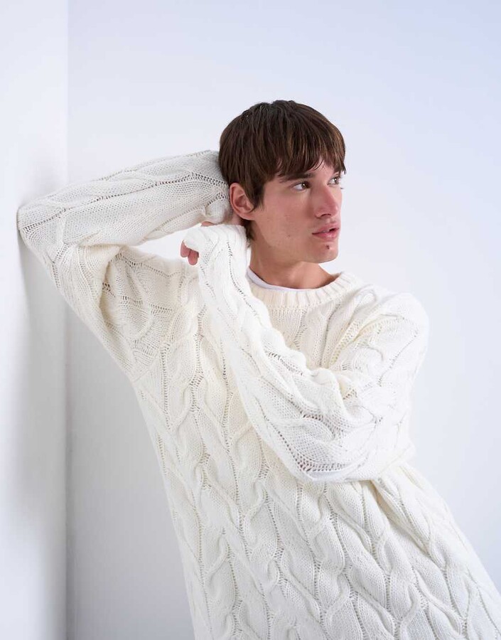Topman relaxed fit heavyweight knit sweater with cable in cream