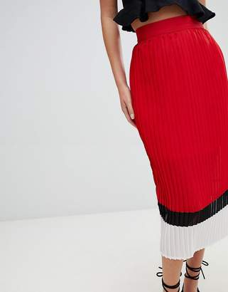 PrettyLittleThing Colourblock Pleated Skirt