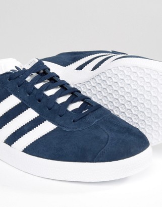 adidas Gazelle trainers in navy bb5478