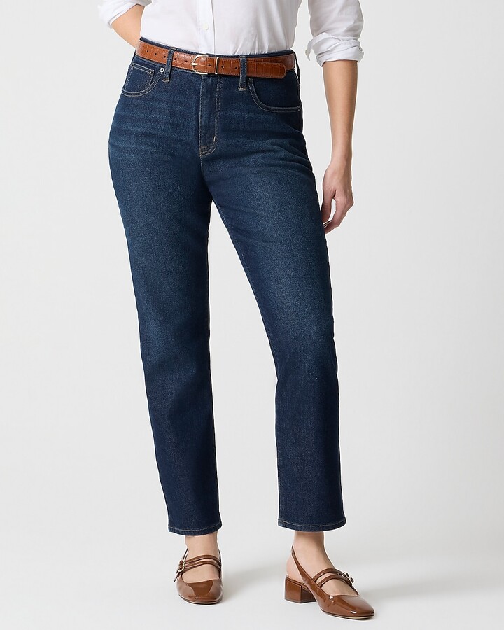 Curvy Essential straight jean in all-day stretch
