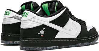 staple sb dunks