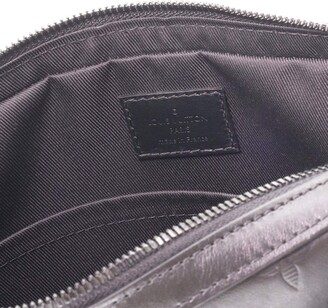 Duo Slingbag Monogram Shadow Leather - Bags