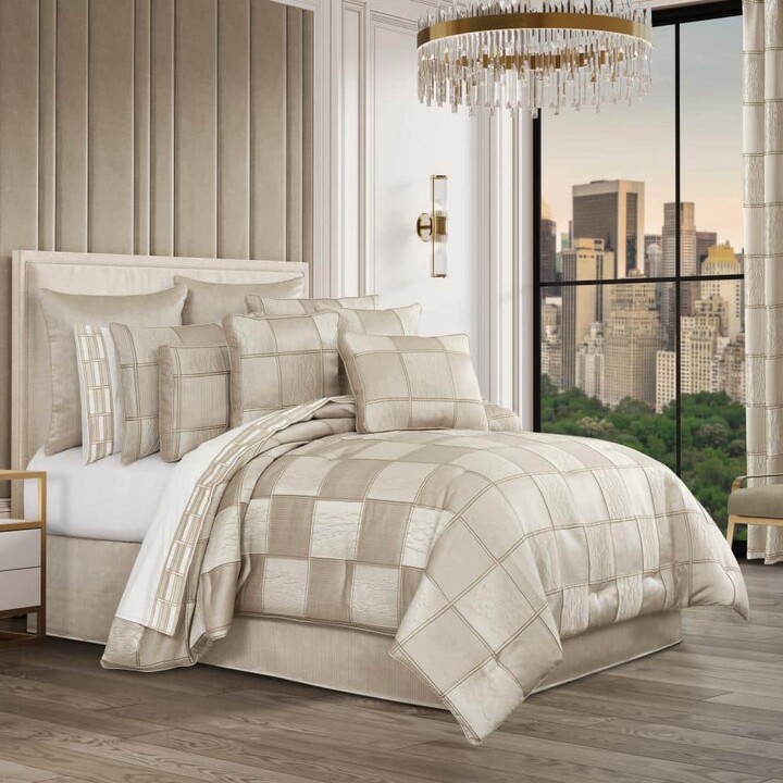 J QUEEN NEW YORK INC Benton Flax 4-Piece. Flax Polyester Queen Comforter Set 96 X 92 in.