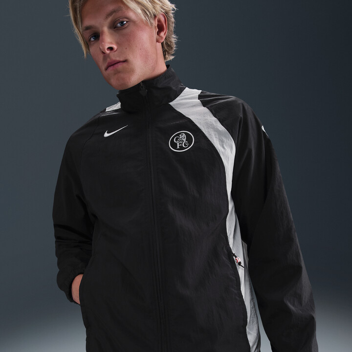 Chelsea FC Nike Men's Soccer Total 90 Soccer Track Jacket in Black | HQ9733-010