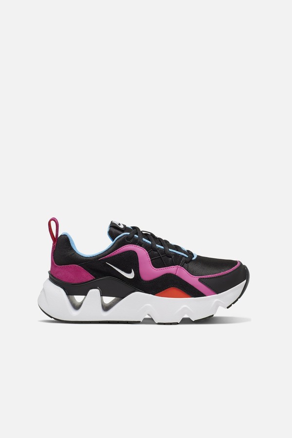 red and pink vapormax