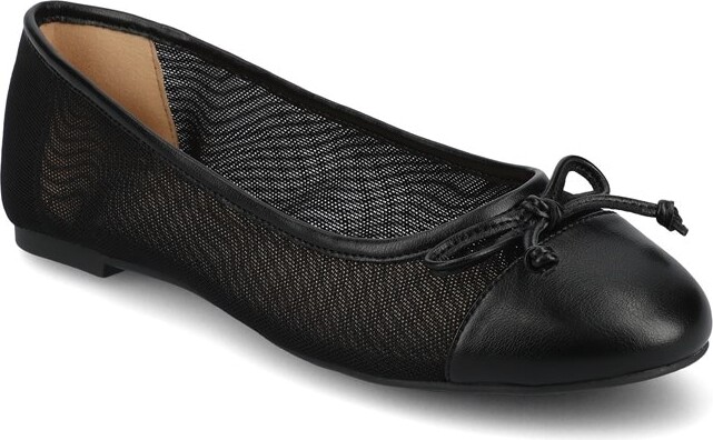 Journee Women's Kaiah Ballet Flat Shoes
