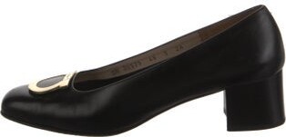 Ferragamo Gancini Logo Leather Pumps