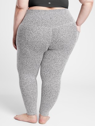 Athleta Salutation Stash Pocket II Textured 7/8 Tight - ShopStyle Plus Size  Pants