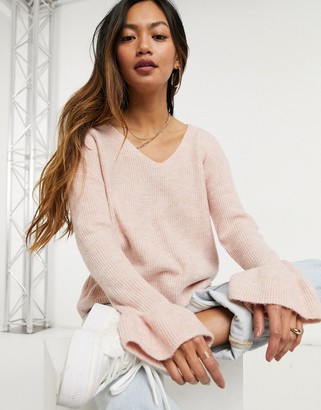 Vero Moda jumper with v neck and ruffle sleeve edge in pink