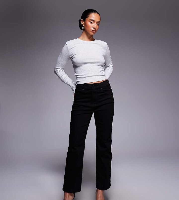 Good American Petite never fades straight leg jeans in black