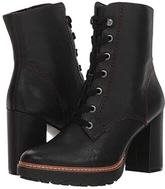 naturalizer boots callie
