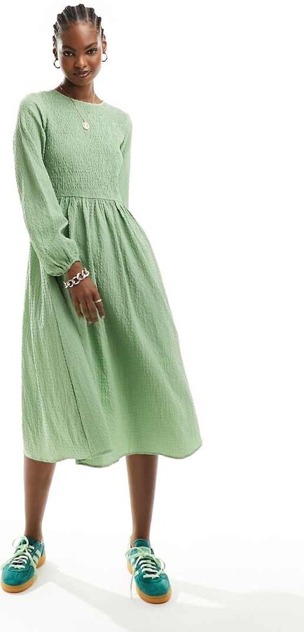 Daisy Street long sleeve midi smock dress in textured green