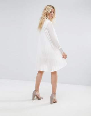 Sisley Shirt Dress With Lace Trims