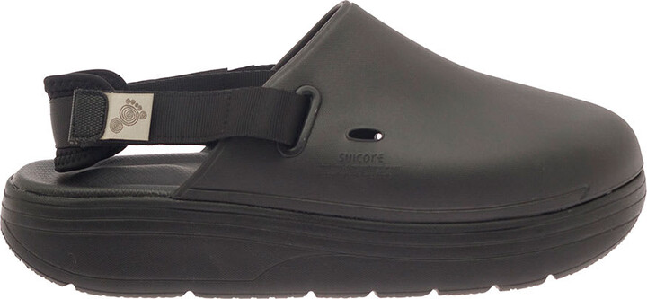 suicoke closed toe