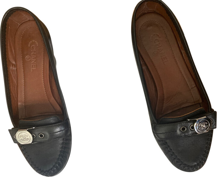 Chanel Leather flats - ShopStyle