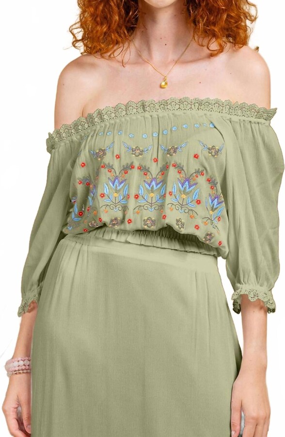 Paparazzi Embroidered Rayon Crinkle Peasant Top In Sage