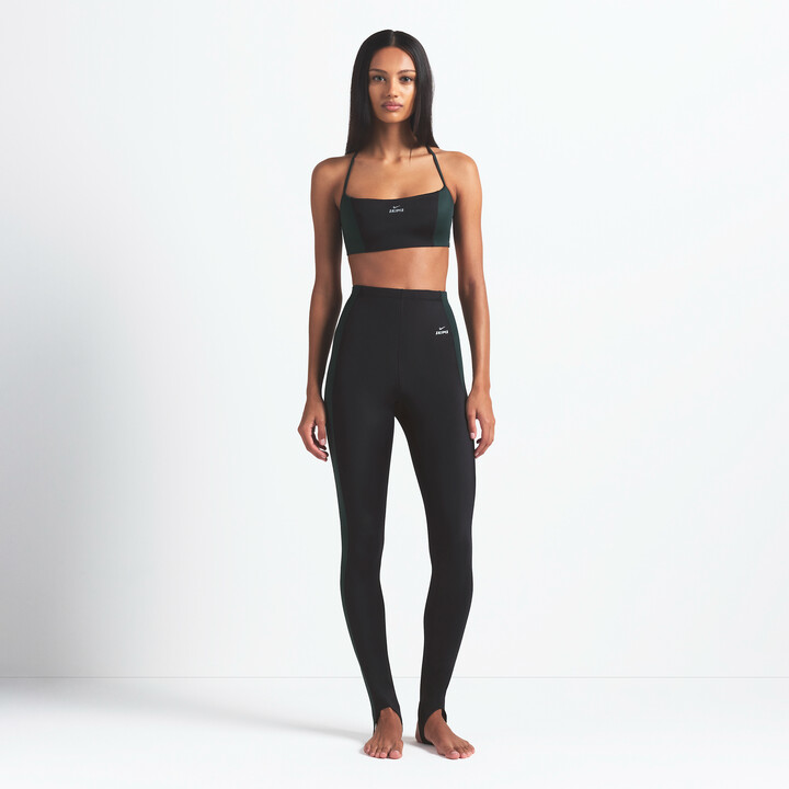 Nike Women's SKIMS Shine High-Waisted 26" Stirrup Leggings with Drawcord in Black | LEGLEG9632W-OBT