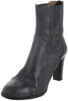 Chloé Round-Toe Leather Ankle Boots