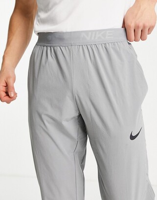 nike training flex vent max joggers in khaki