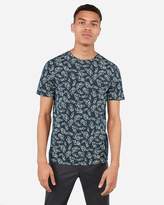Thumbnail for your product : Express Dotted Leaf Print Moisture-Wicking Performance Stretch T-Shirt