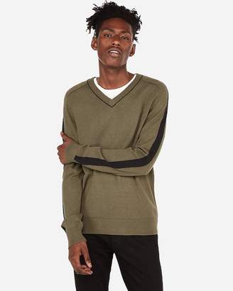 Express Tipped V-Neck Pullover Sweater