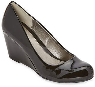 red and white adidas sandals