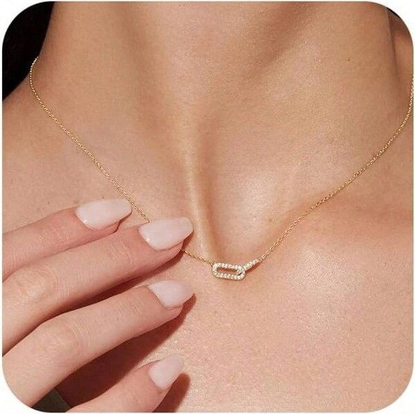 AI'MAGE DaintyGoldPendantNecklaceforWomenPaperclipChokerMinimalistOpenOvalDesigngoldStandard