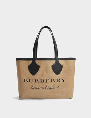 Burberry The Giant Medium Tote Bag in Black Printed Jute